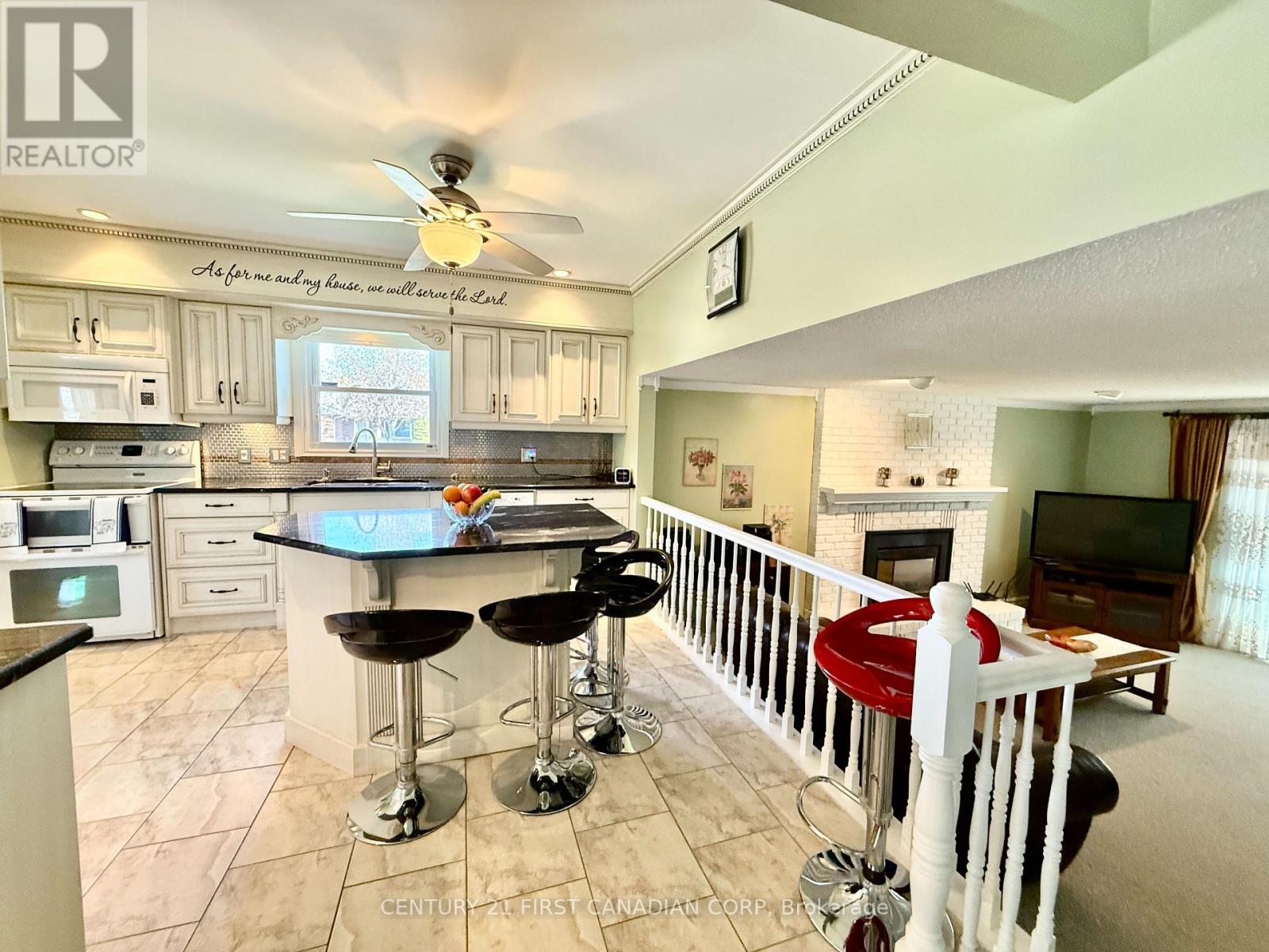 100 Hastings Crescent, Sarnia, Ontario  N7S 5K5 - Photo 21 - X12373195