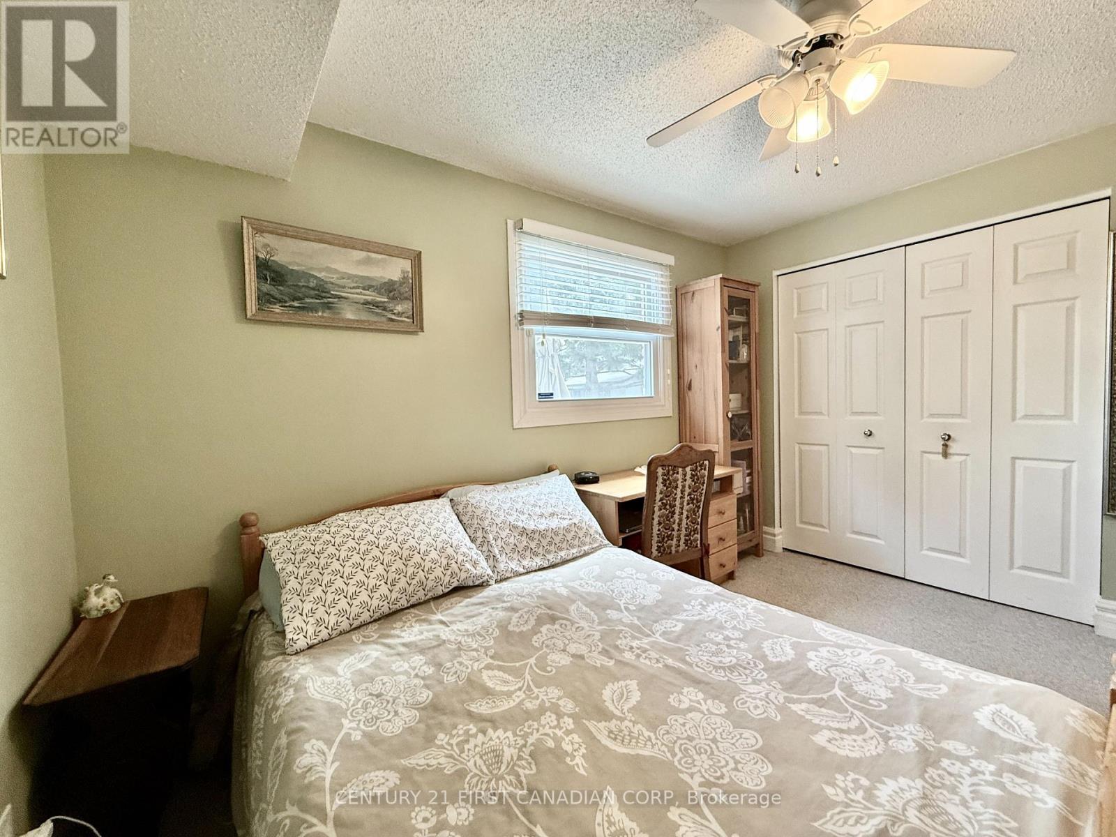 100 Hastings Crescent, Sarnia, Ontario  N7S 5K5 - Photo 35 - X12373195