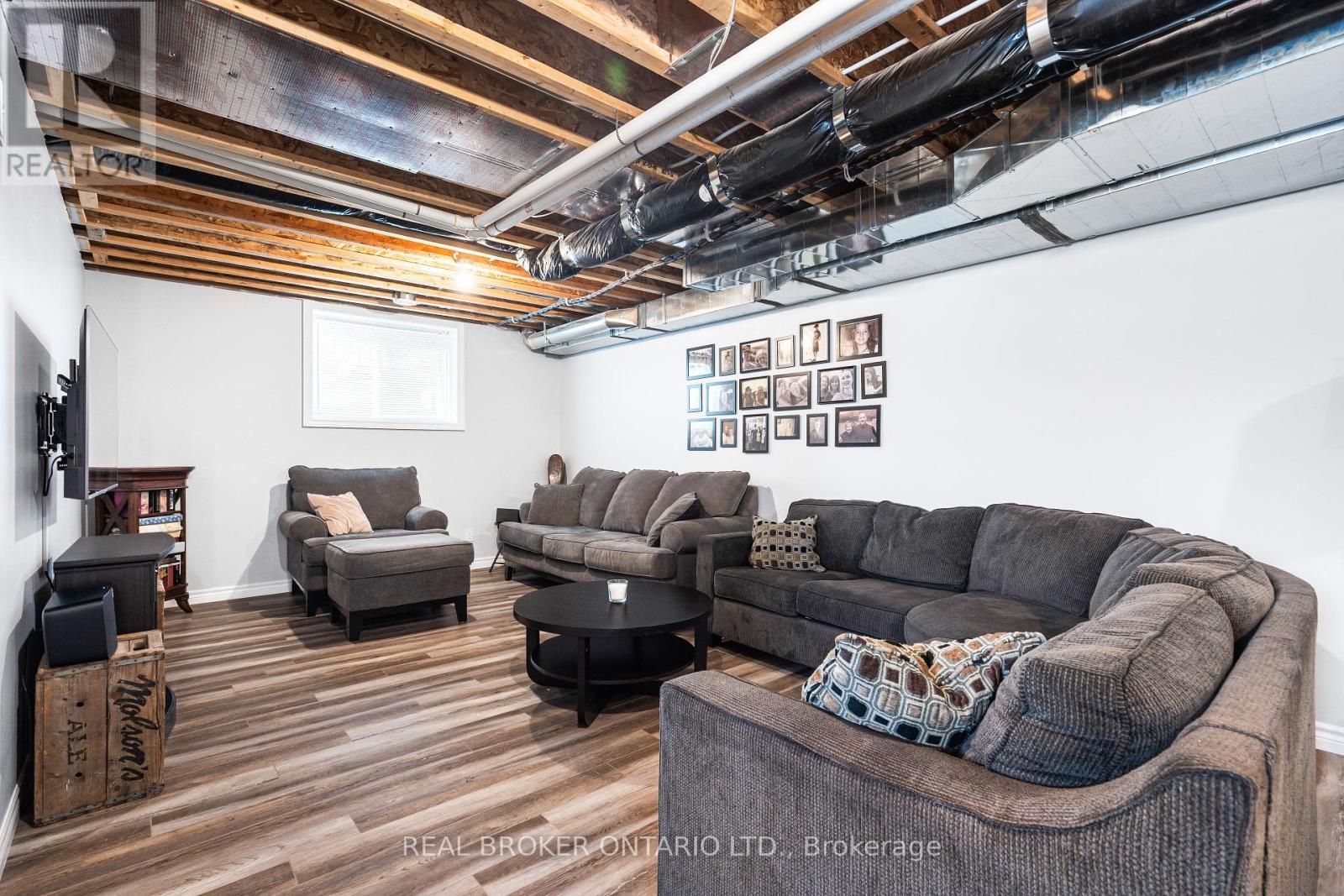 76 William Street, Carleton Place, Ontario  K7C 1X8 - Photo 24 - X12373177
