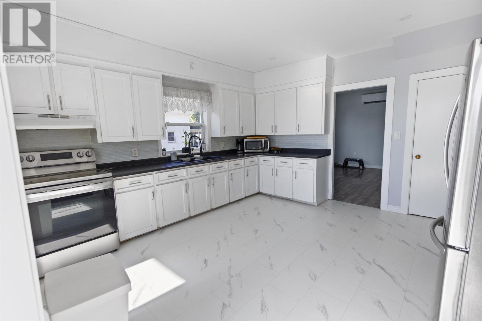 30 Egan Street, Mount Stewart, Prince Edward Island  C0A 1T0 - Photo 9 - 202522051