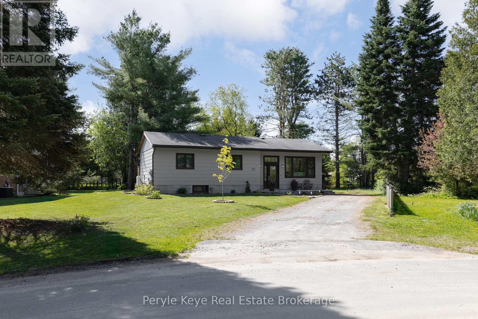 38 Andrea Drive, Bracebridge, Ontario  P1L 1C5 - Photo 6 - X12373191