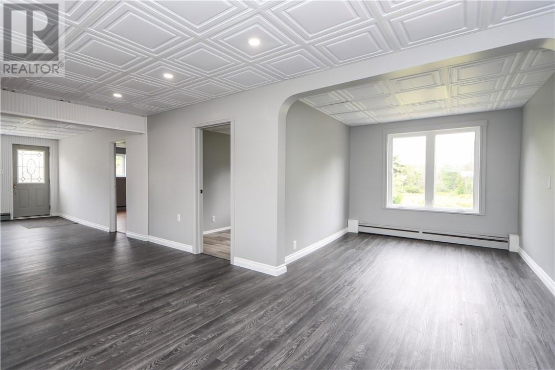 573 Hwy 144, Onaping Falls, Ontario  P0M 2C0 - Photo 15 - 2124377