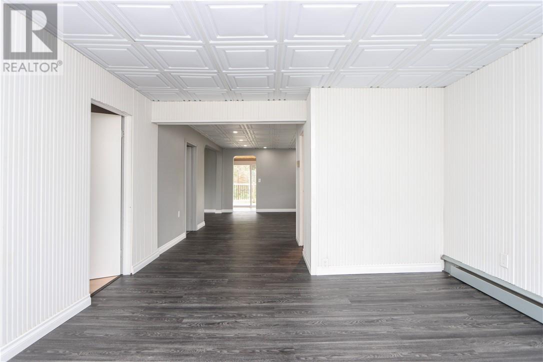 573 Hwy 144, Onaping Falls, Ontario  P0M 2C0 - Photo 3 - 2124377