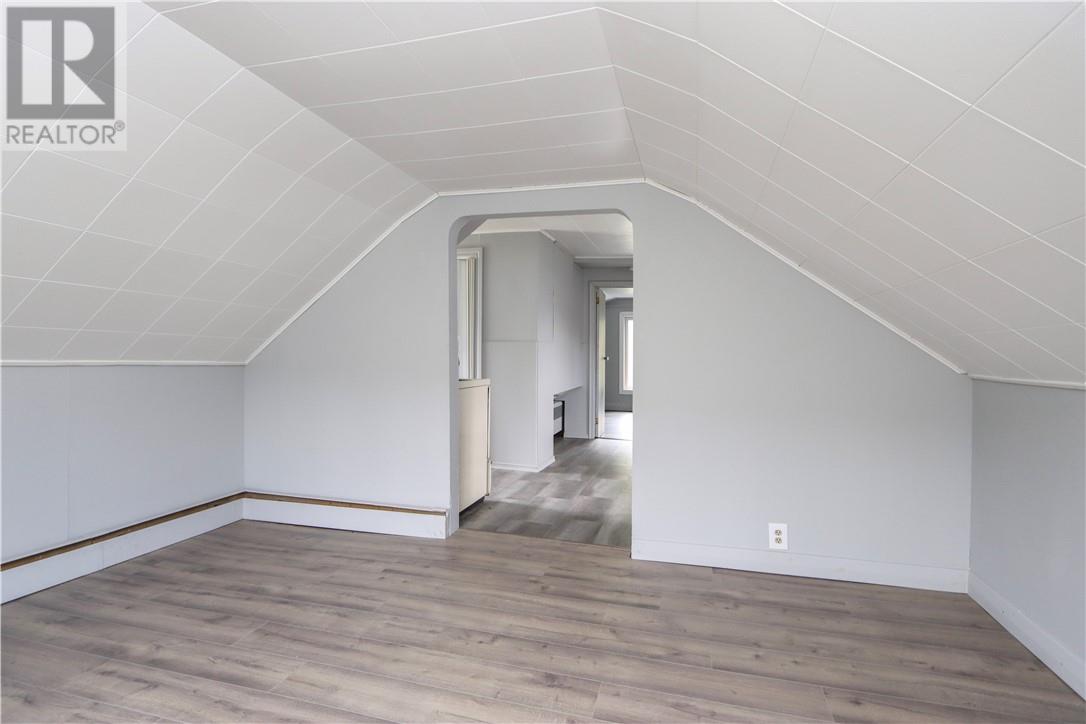 573 Hwy 144, Onaping Falls, Ontario  P0M 2C0 - Photo 38 - 2124377