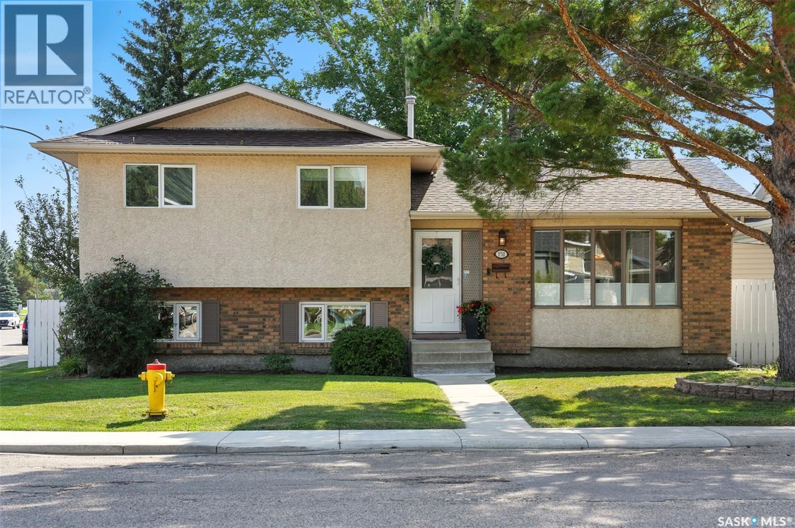 151 Roborecki Crescent, Saskatoon, Saskatchewan  S7K 5L4 - Photo 1 - SK017127