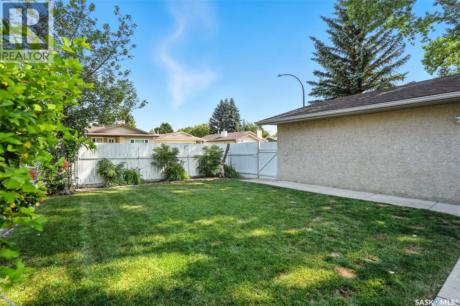 151 Roborecki Crescent, Saskatoon, Saskatchewan  S7K 5L4 - Photo 33 - SK017127