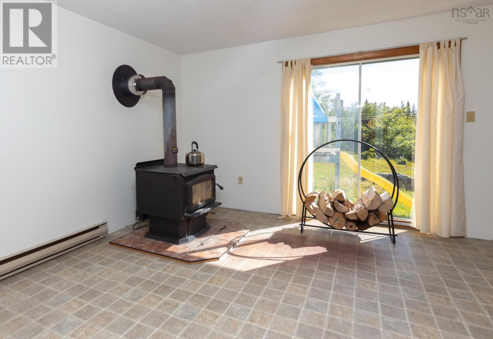 5691 Ns Trunk 3, Jordan Falls, Nova Scotia  B0T 1J0 - Photo 6 - 202515842