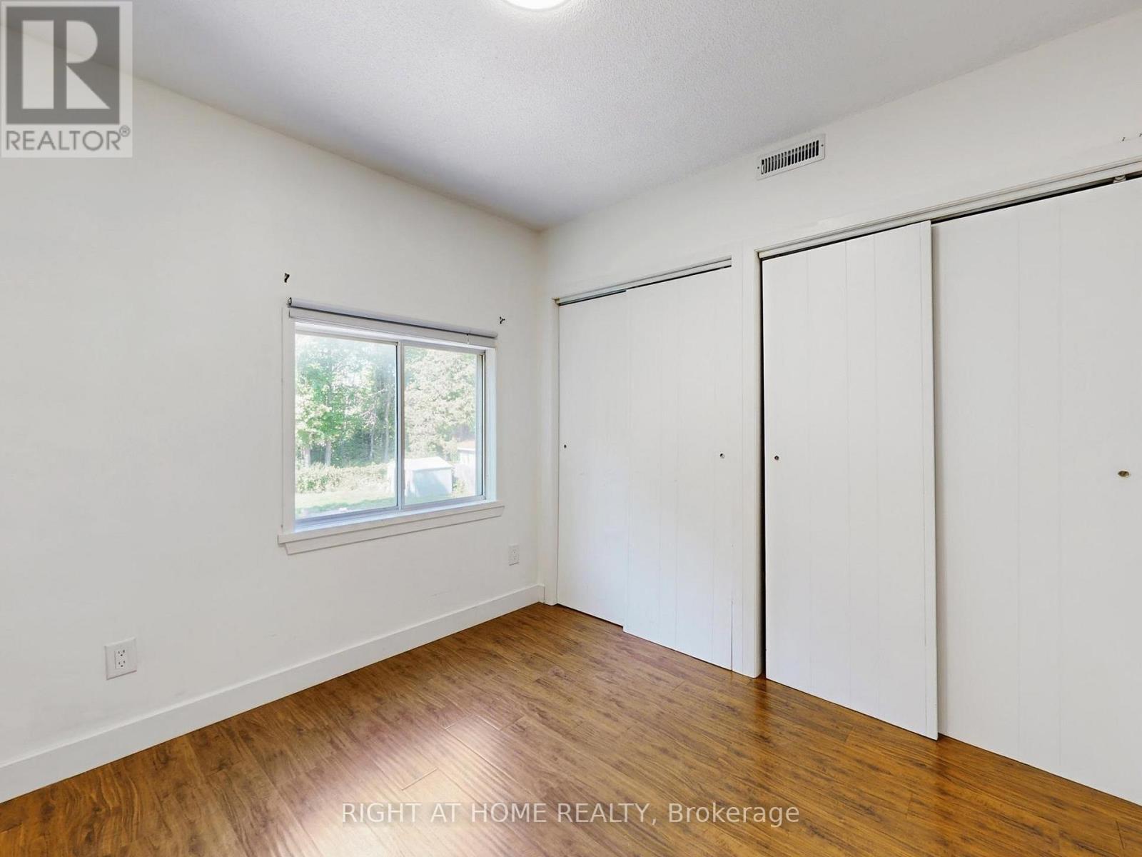 822 Pine Avenue, Innisfil, Ontario  L0L 1W0 - Photo 26 - N12373182