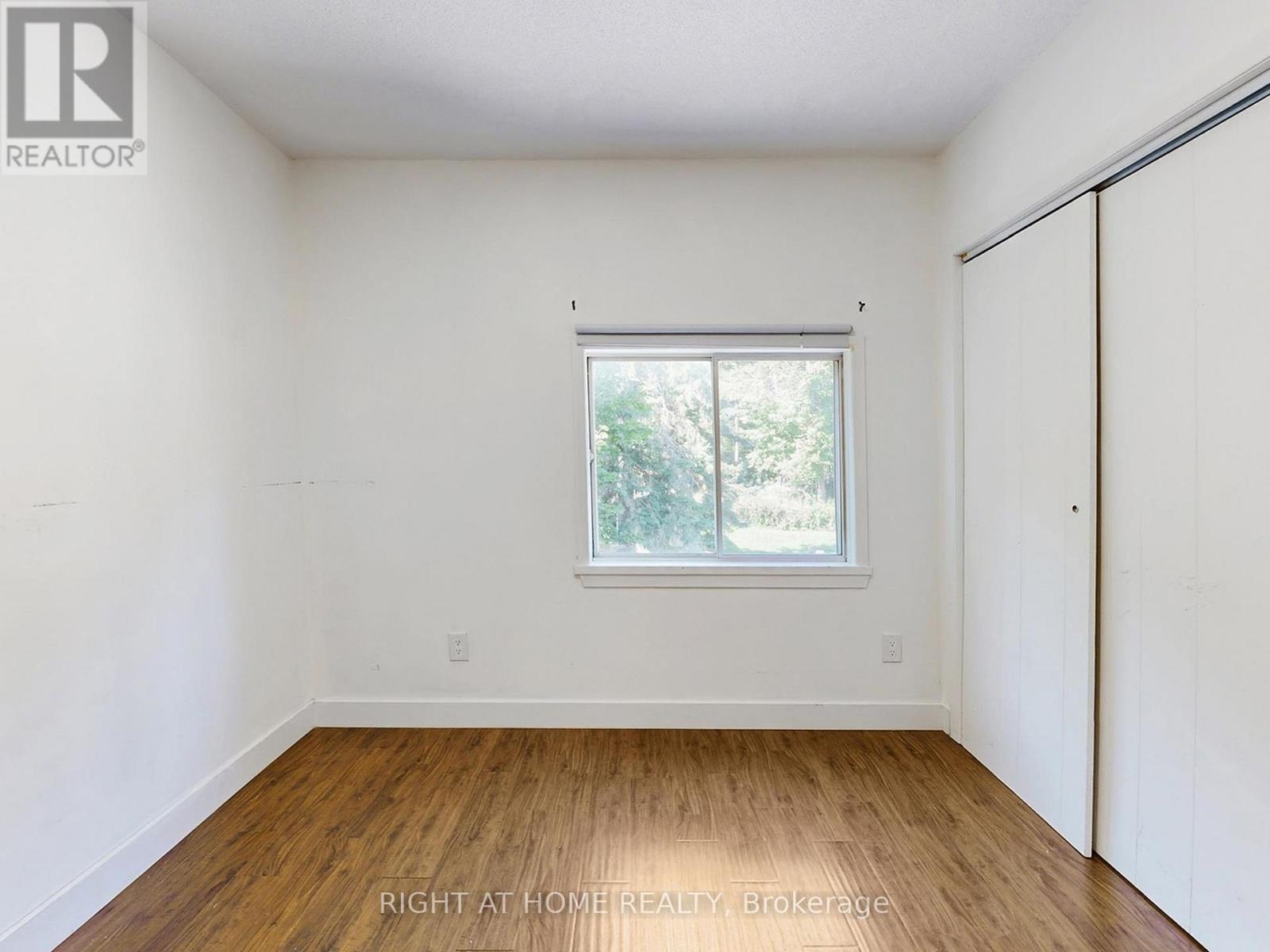 822 Pine Avenue, Innisfil, Ontario  L0L 1W0 - Photo 27 - N12373182