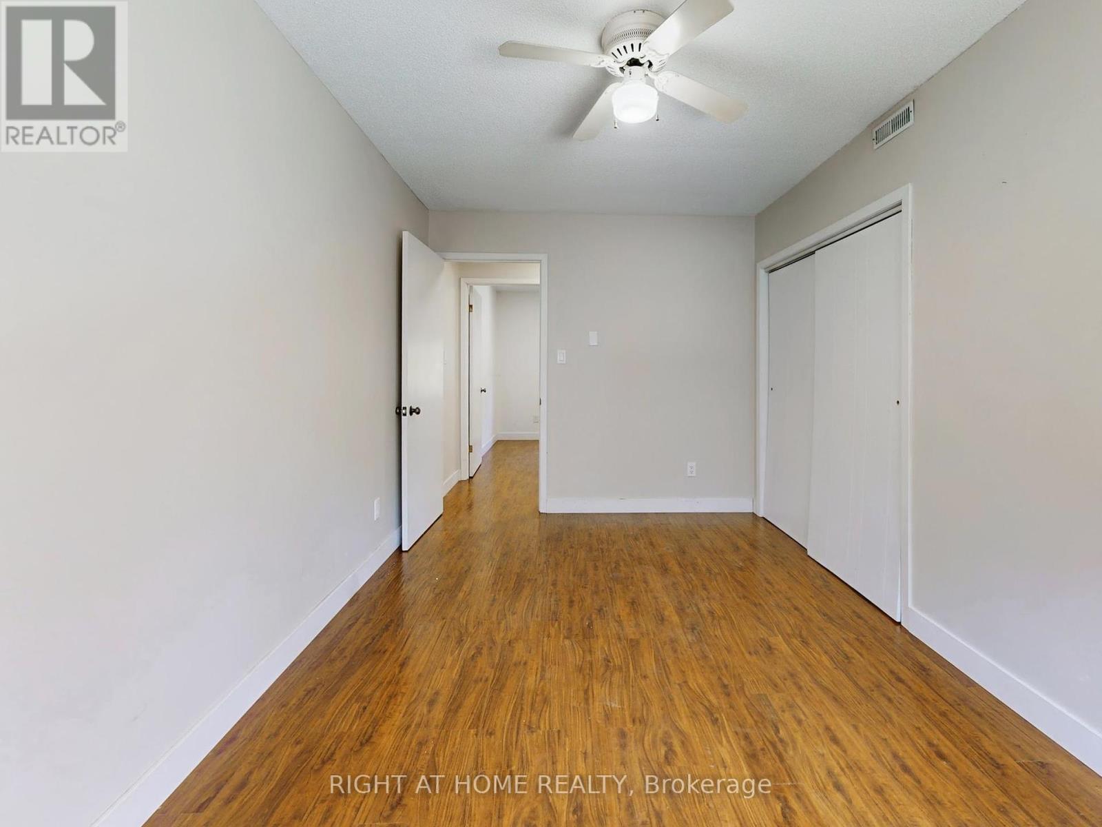 822 Pine Avenue, Innisfil, Ontario  L0L 1W0 - Photo 30 - N12373182