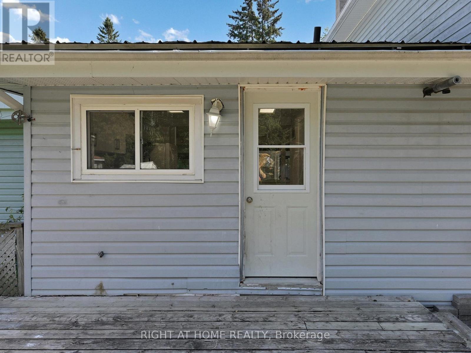 822 Pine Avenue, Innisfil, Ontario  L0L 1W0 - Photo 33 - N12373182