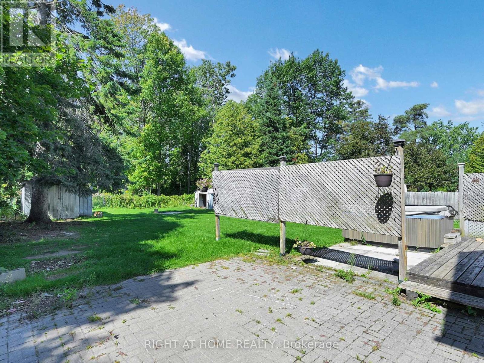 822 Pine Avenue, Innisfil, Ontario  L0L 1W0 - Photo 36 - N12373182