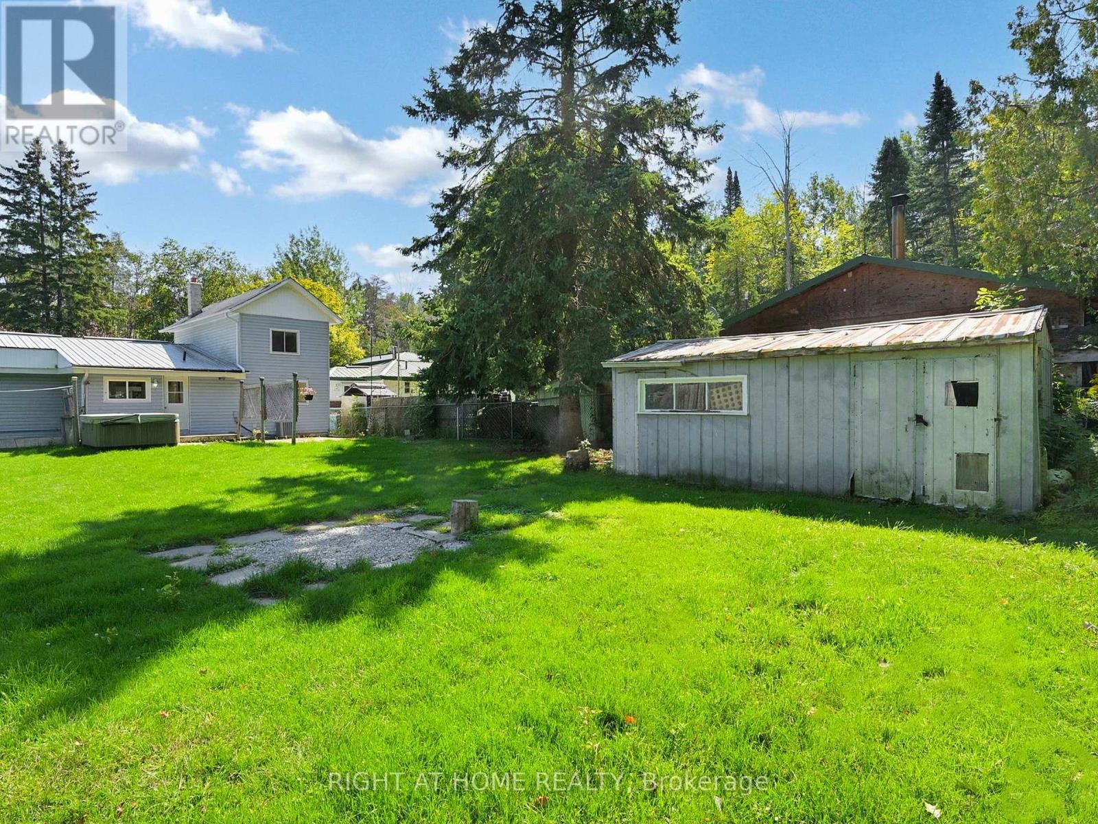 822 Pine Avenue, Innisfil, Ontario  L0L 1W0 - Photo 40 - N12373182