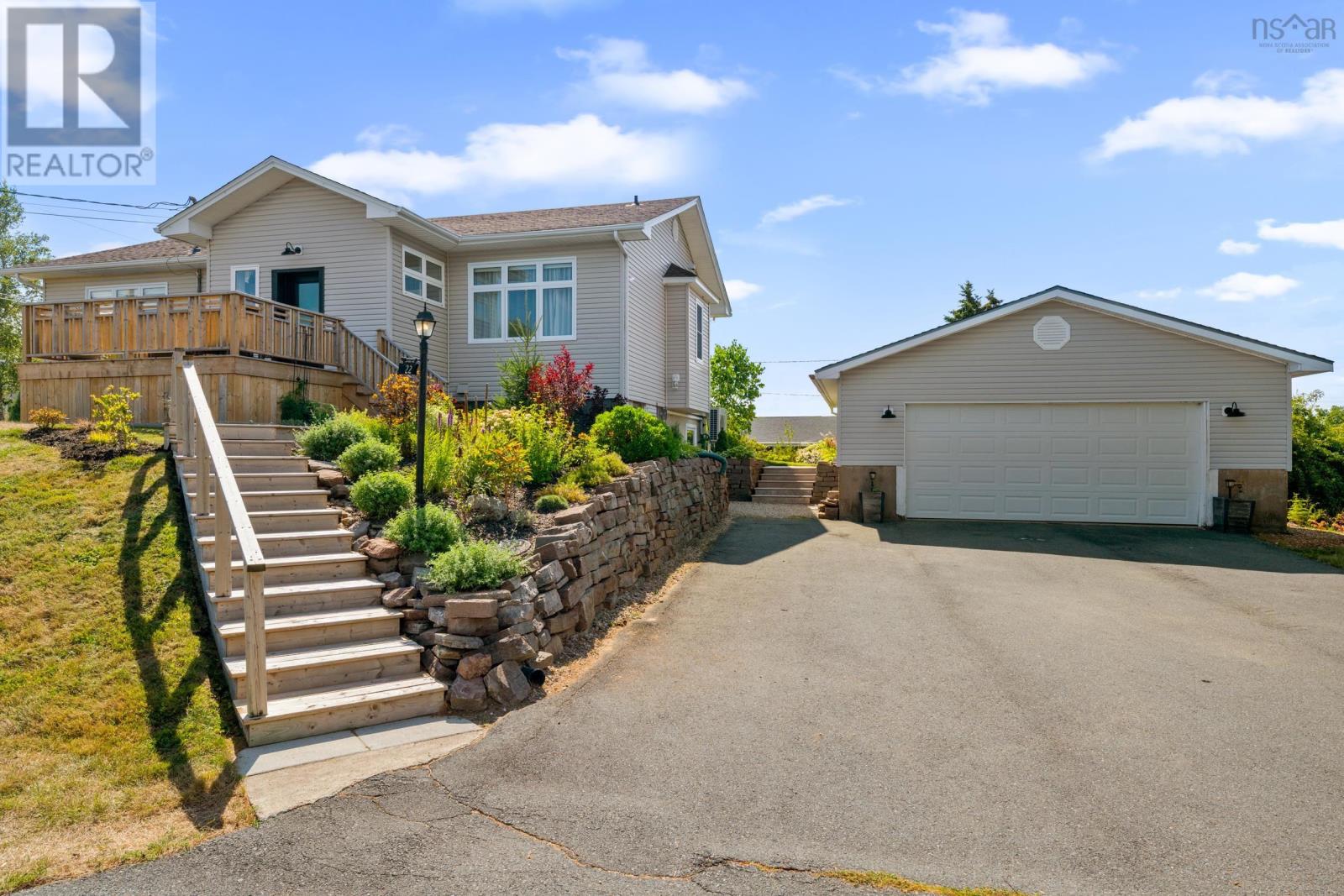 22 Beechview Drive, Chester, Nova Scotia  B0J 1J0 - Photo 1 - 202521620