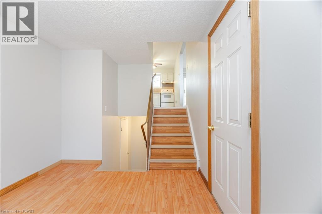 Property at 281 BLUEVALE Street N Unit# 23 image 5