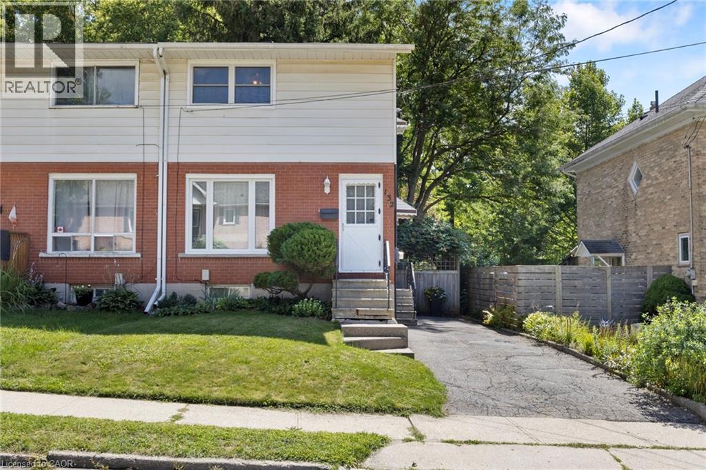 132 Maple Street, Cambridge, Ontario  N3C 1S5 - Photo 2 - 40760367
