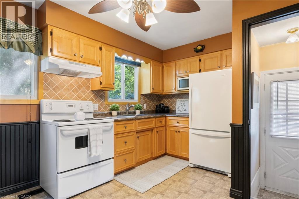 132 Maple Street, Cambridge, Ontario  N3C 1S5 - Photo 7 - 40760367