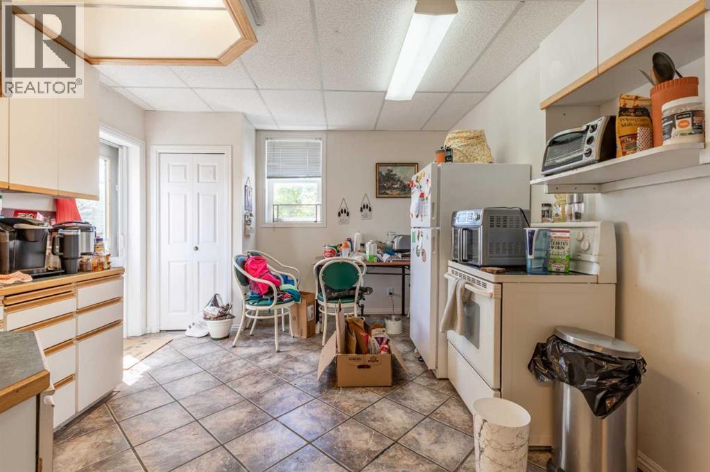 966 Main Street, Pincher Creek, Alberta  T0K 1W0 - Photo 26 - A2251369