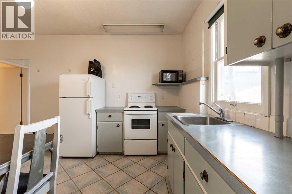 966 Main Street, Pincher Creek, Alberta  T0K 1W0 - Photo 37 - A2251369