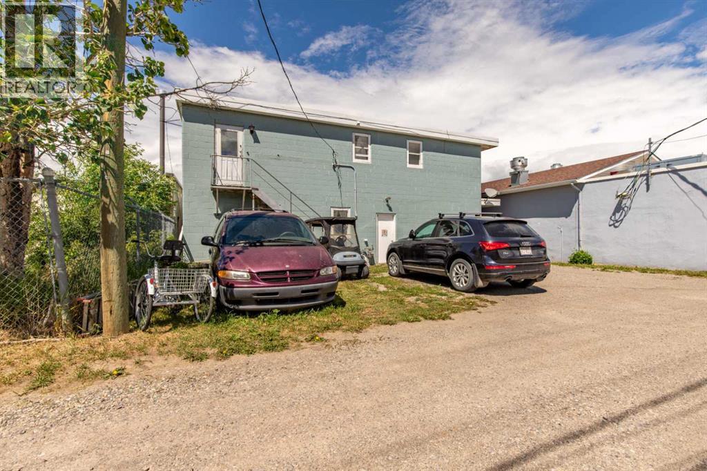 966 Main Street, Pincher Creek, Alberta  T0K 1W0 - Photo 49 - A2251369