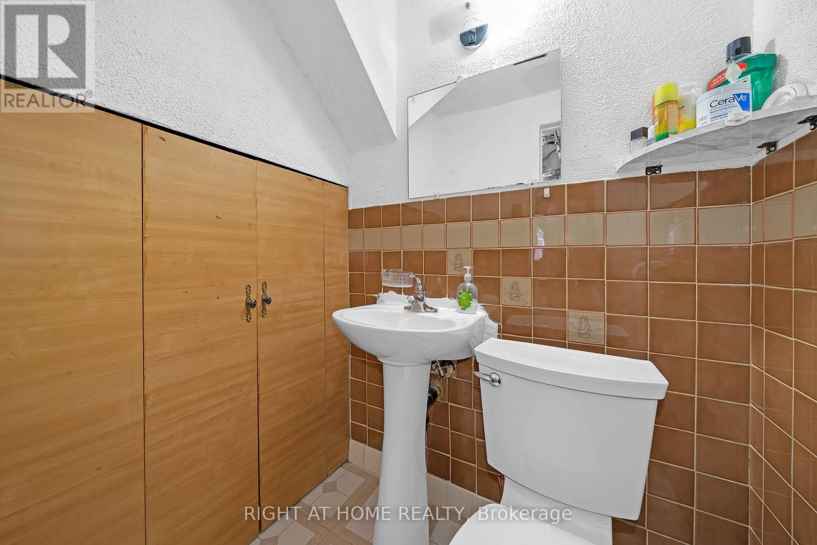 101 - 2901 Jane Street, Toronto, Ontario  M3N 2J8 - Photo 18 - W12373190