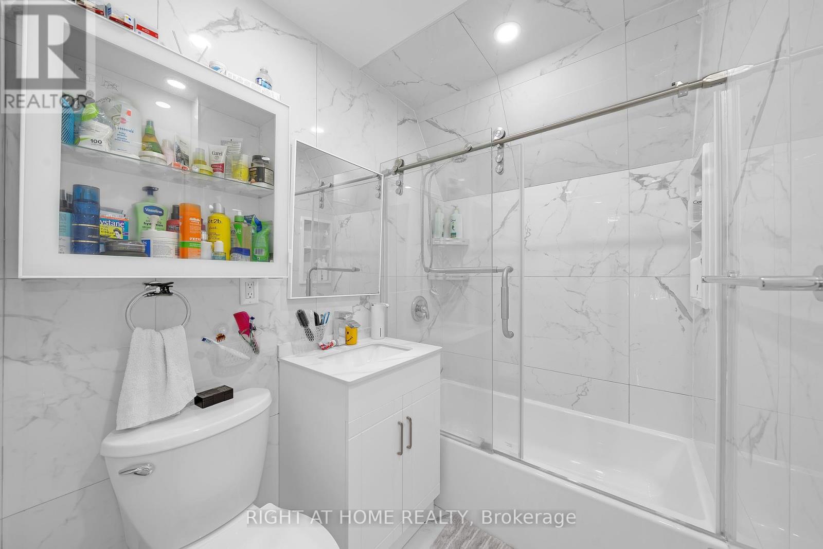 101 - 2901 Jane Street, Toronto, Ontario  M3N 2J8 - Photo 23 - W12373190