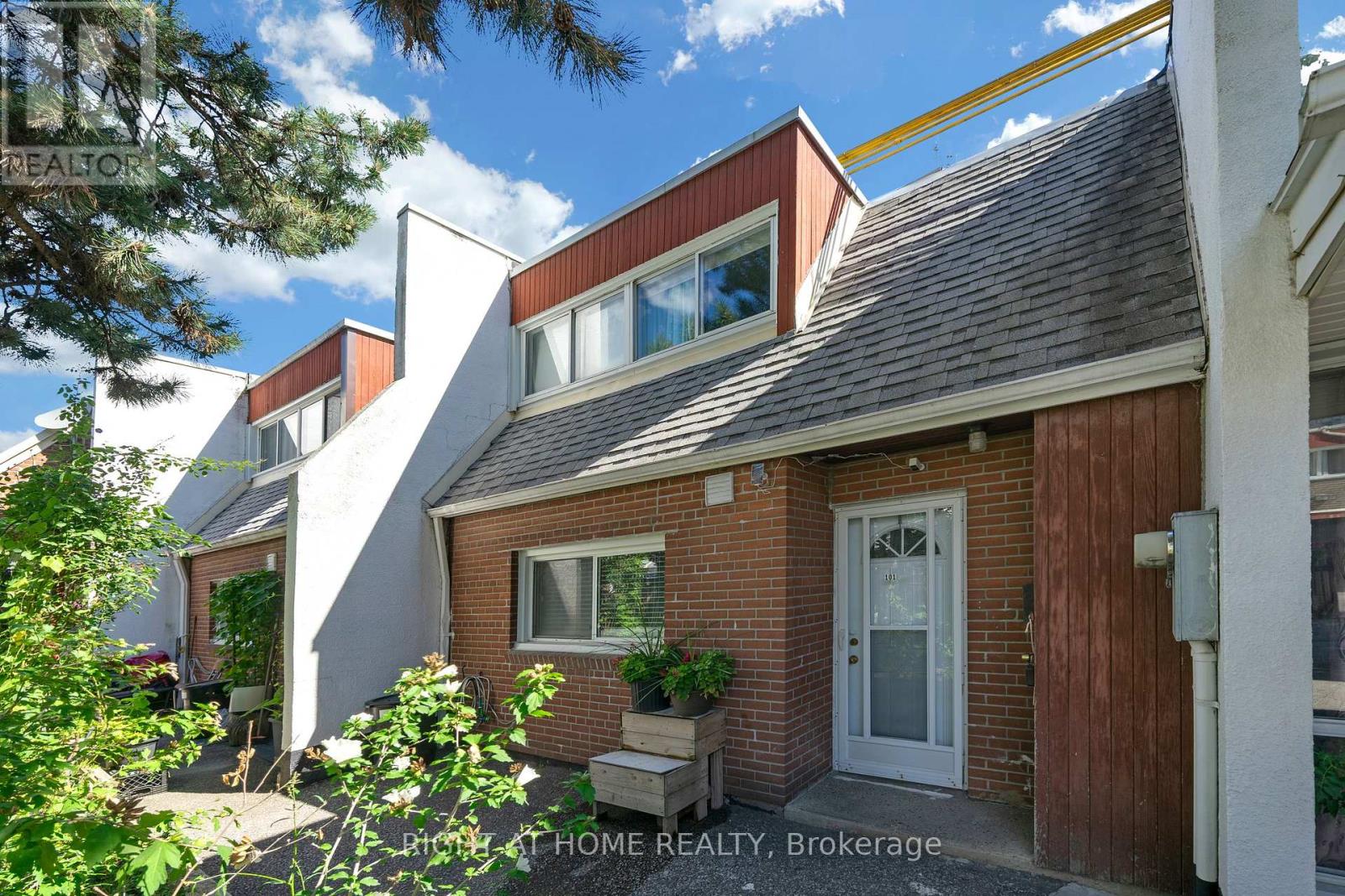 101 - 2901 Jane Street, Toronto, Ontario  M3N 2J8 - Photo 6 - W12373190
