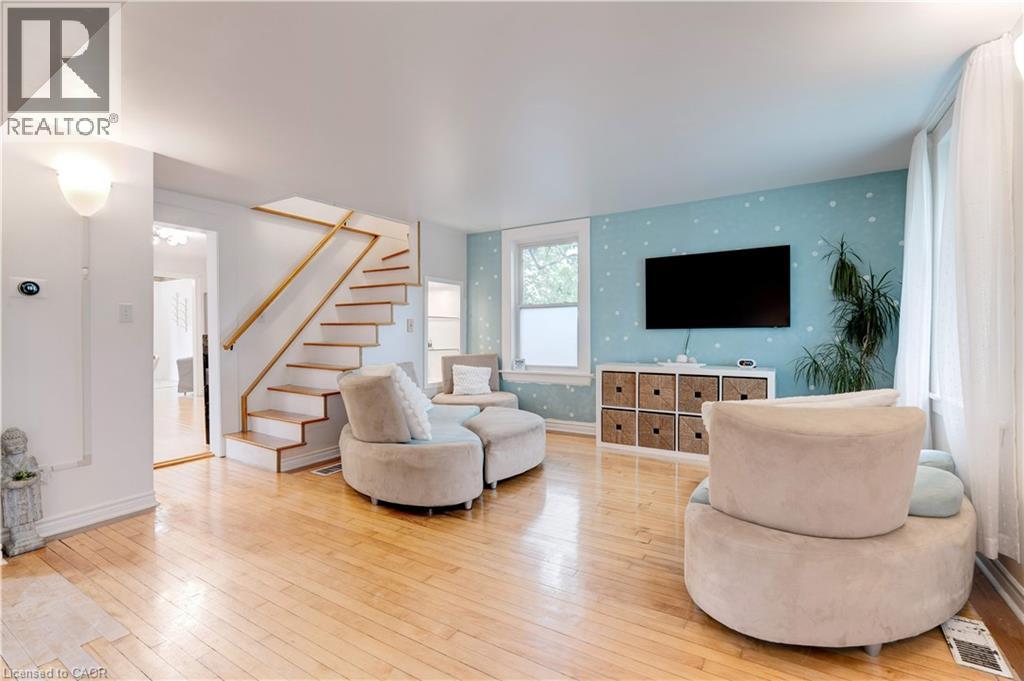 3038 Binbrook Road, Hamilton, Ontario  L0R 1C0 - Photo 8 - 40764669