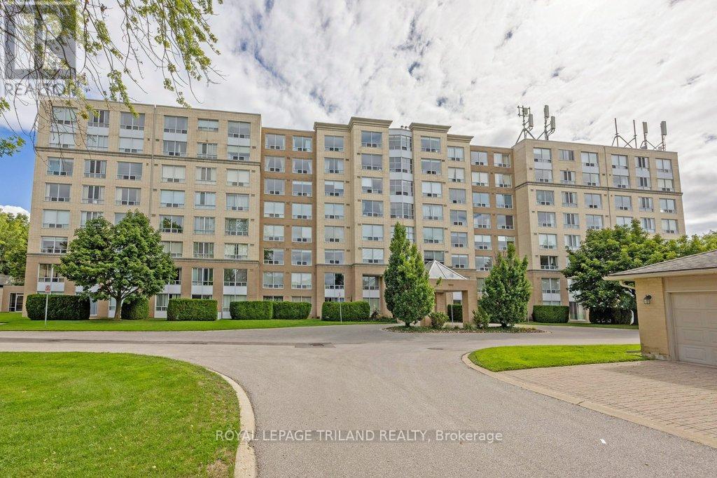302 - 1510 Richmond Street, London North, Ontario  N6G 4V2 - Photo 2 - X12373237