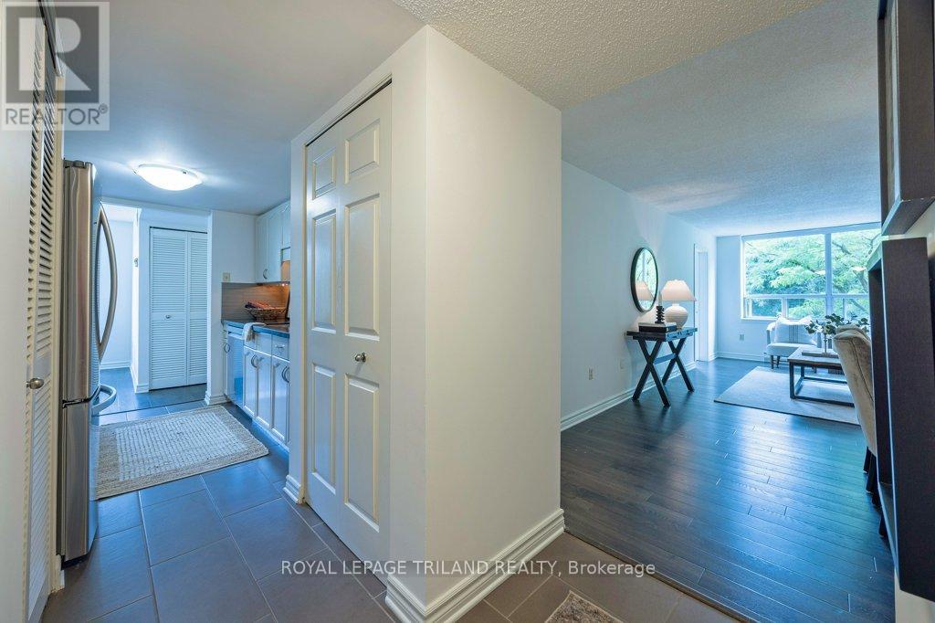 302 - 1510 Richmond Street, London North, Ontario  N6G 4V2 - Photo 8 - X12373237