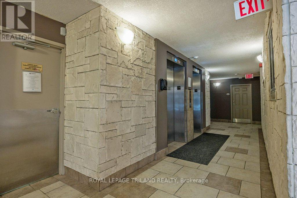 1105 - 155 Kent Street, London East, Ontario  N6A 5N7 - Photo 10 - X12373238