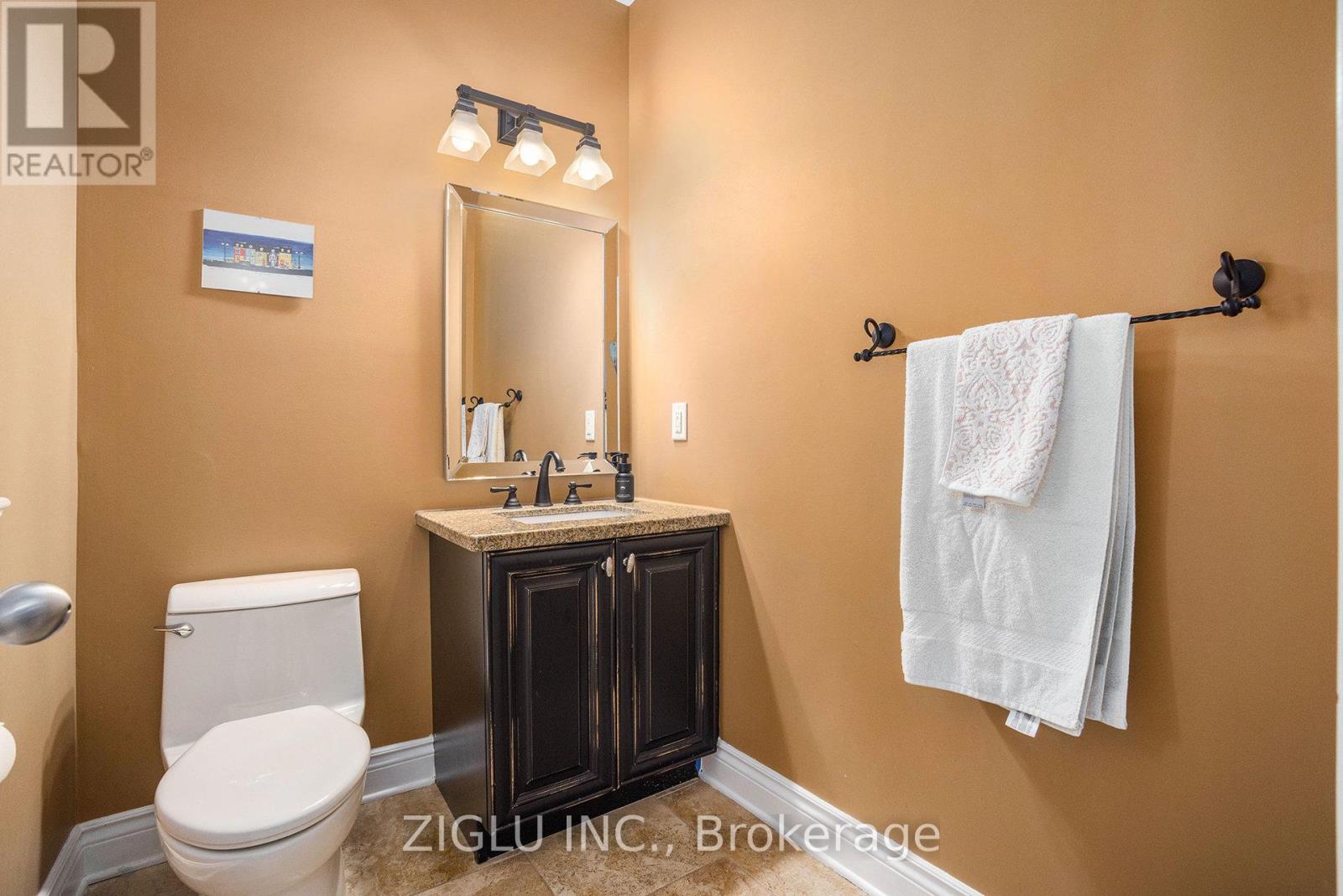 38 Oradea Crescent, Ottawa, Ontario  K0A 2Z0 - Photo 20 - X12373221