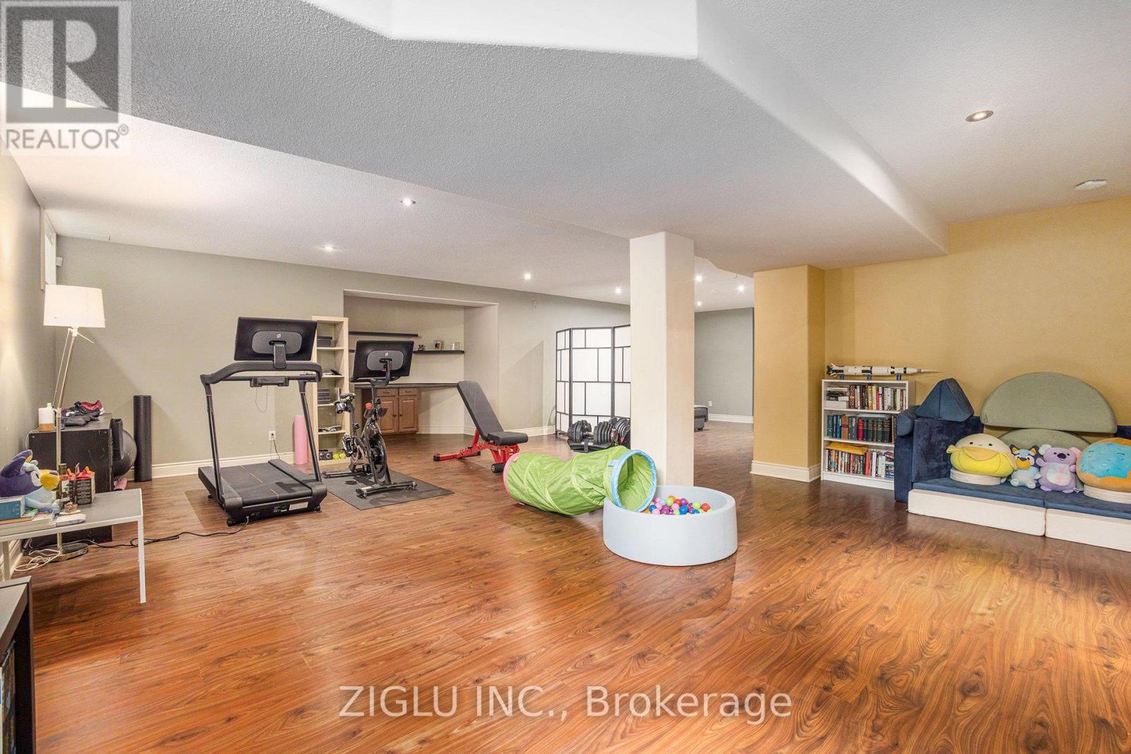 38 Oradea Crescent, Ottawa, Ontario  K0A 2Z0 - Photo 34 - X12373221