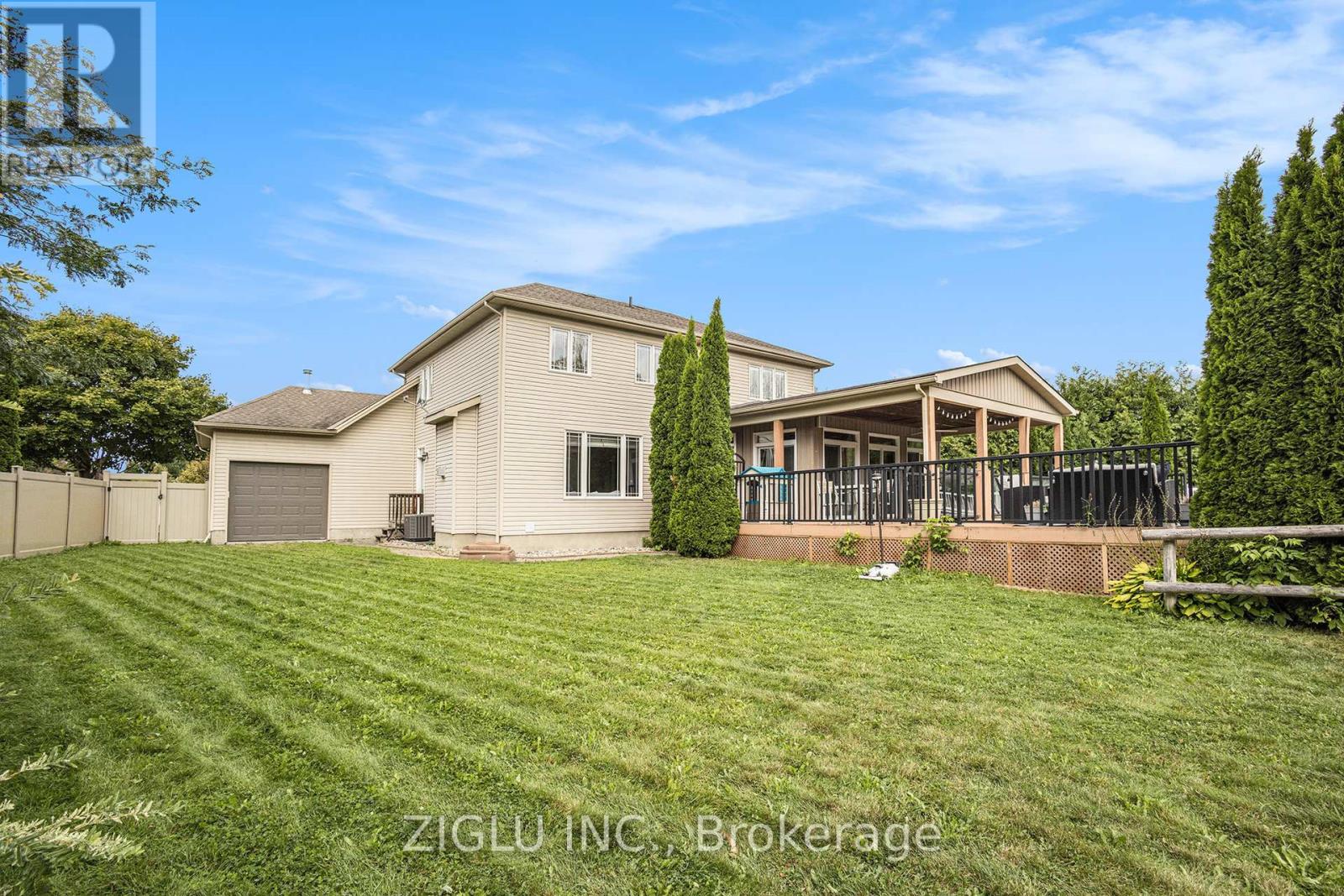 38 Oradea Crescent, Ottawa, Ontario  K0A 2Z0 - Photo 41 - X12373221