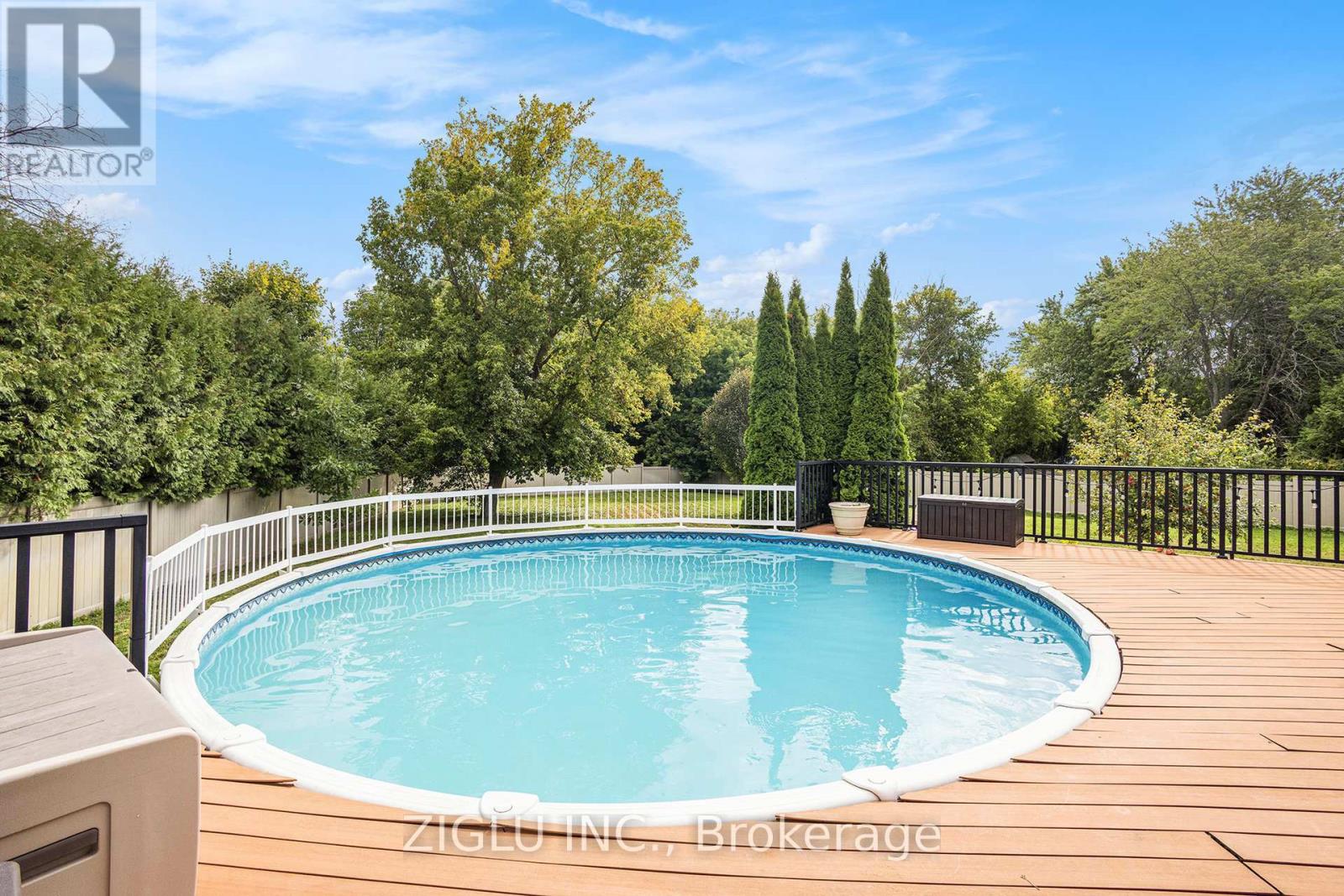 38 Oradea Crescent, Ottawa, Ontario  K0A 2Z0 - Photo 42 - X12373221