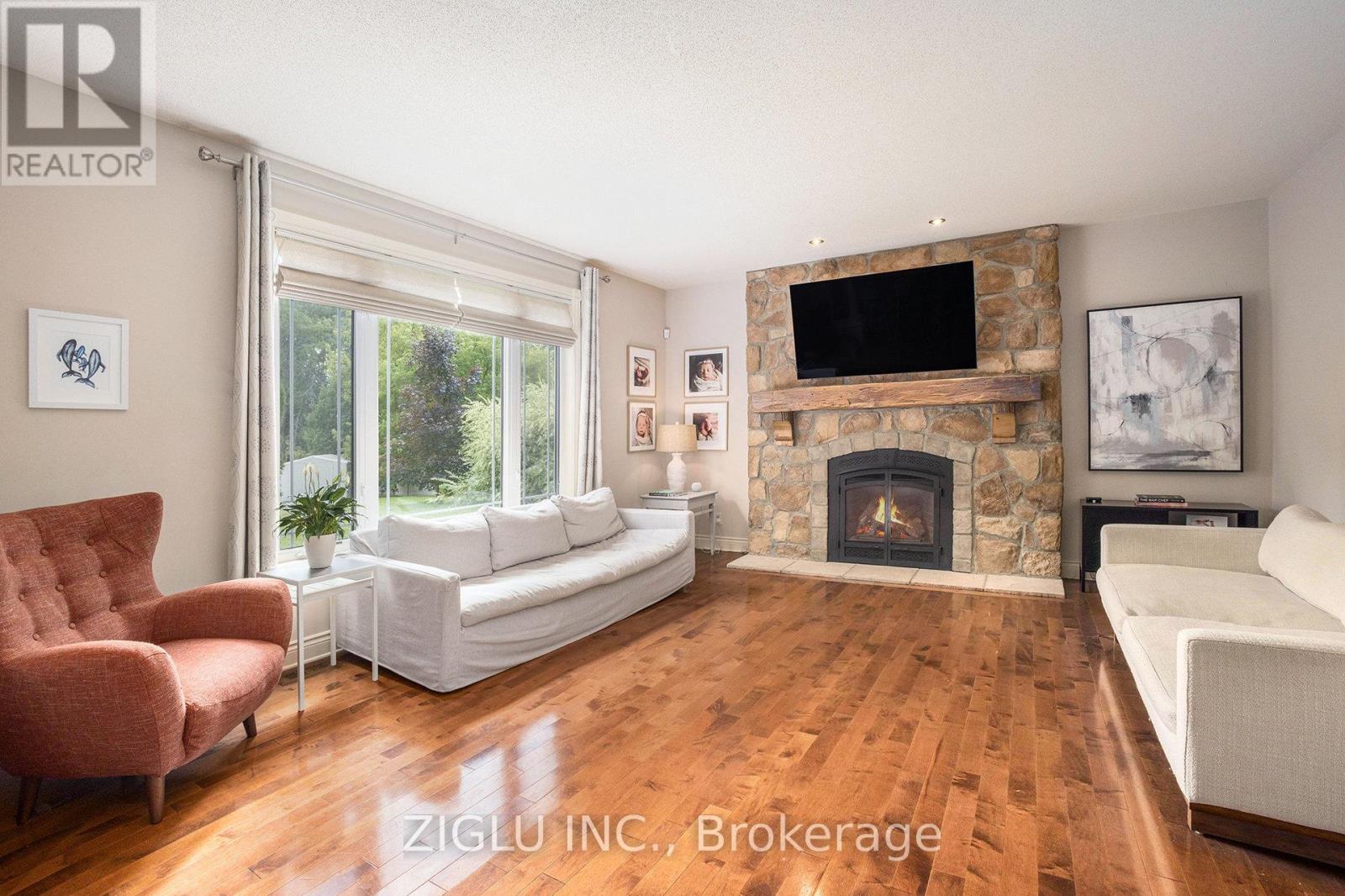 38 Oradea Crescent, Ottawa, Ontario  K0A 2Z0 - Photo 9 - X12373221