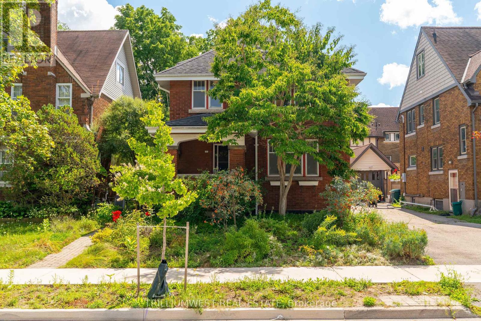 Property at 151 UNION BOULEVARD image 1