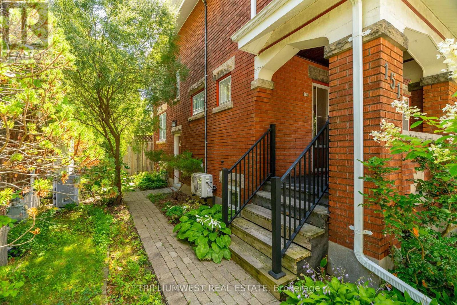 Property at 151 UNION BOULEVARD image 4