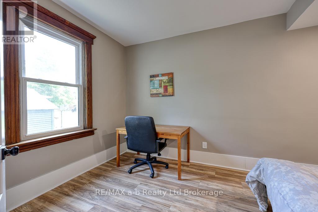 189 Rolph Street, Tillsonburg, Ontario  N4G 3Y9 - Photo 13 - X12373231
