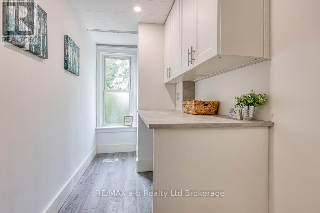 189 Rolph Street, Tillsonburg, Ontario  N4G 3Y9 - Photo 17 - X12373231