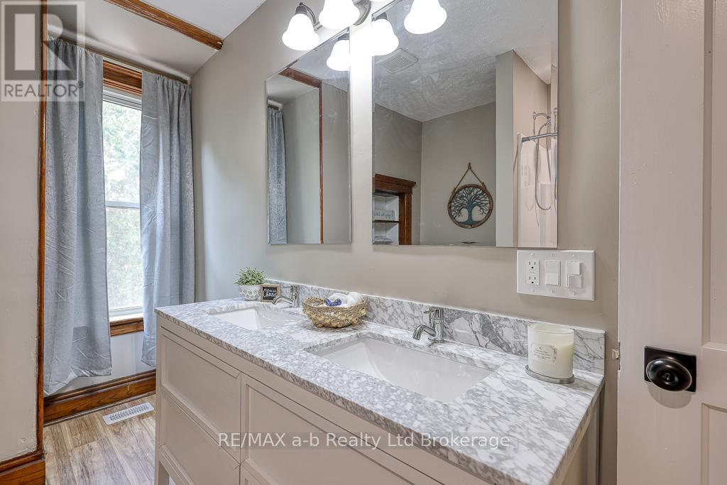 189 Rolph Street, Tillsonburg, Ontario  N4G 3Y9 - Photo 19 - X12373231