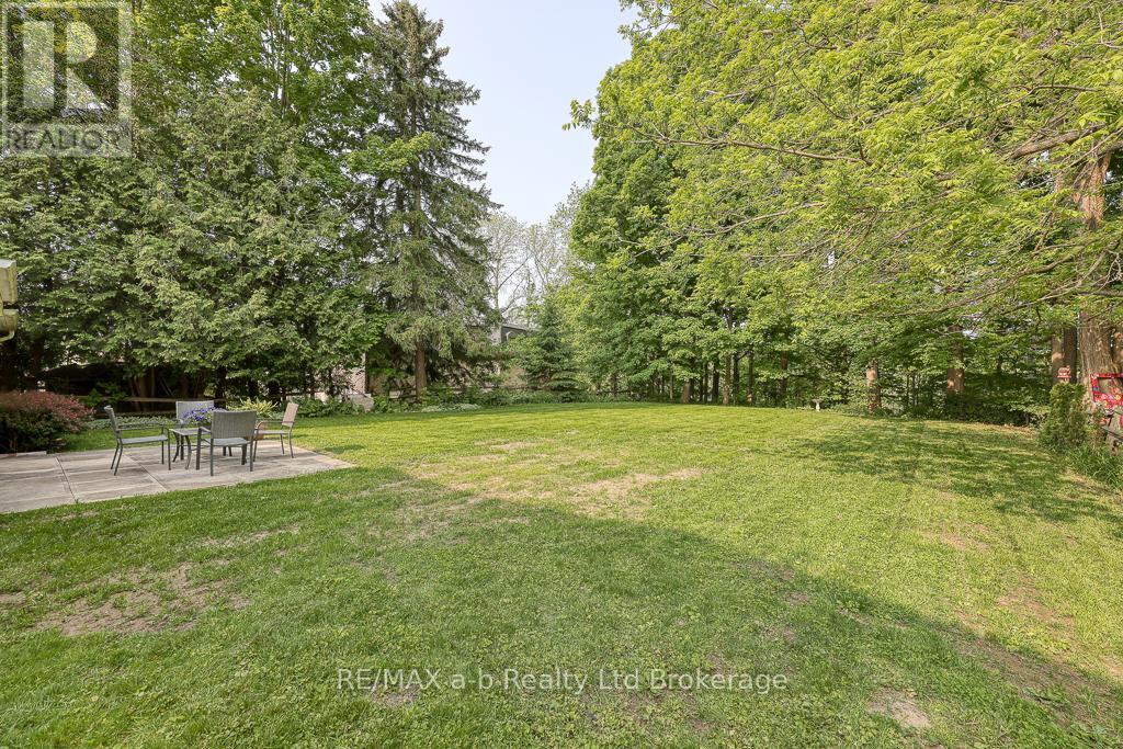 189 Rolph Street, Tillsonburg, Ontario  N4G 3Y9 - Photo 3 - X12373231