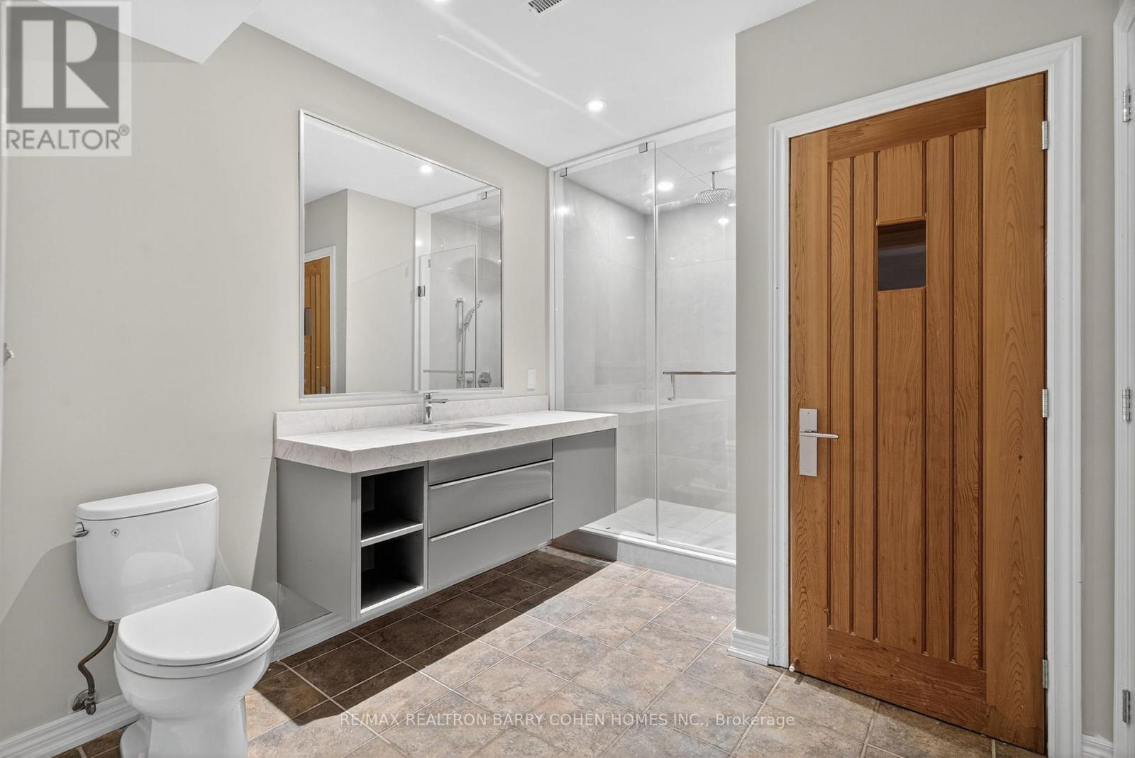 63 Gordon Road, Toronto, Ontario  M2P 1E3 - Photo 28 - C12365358