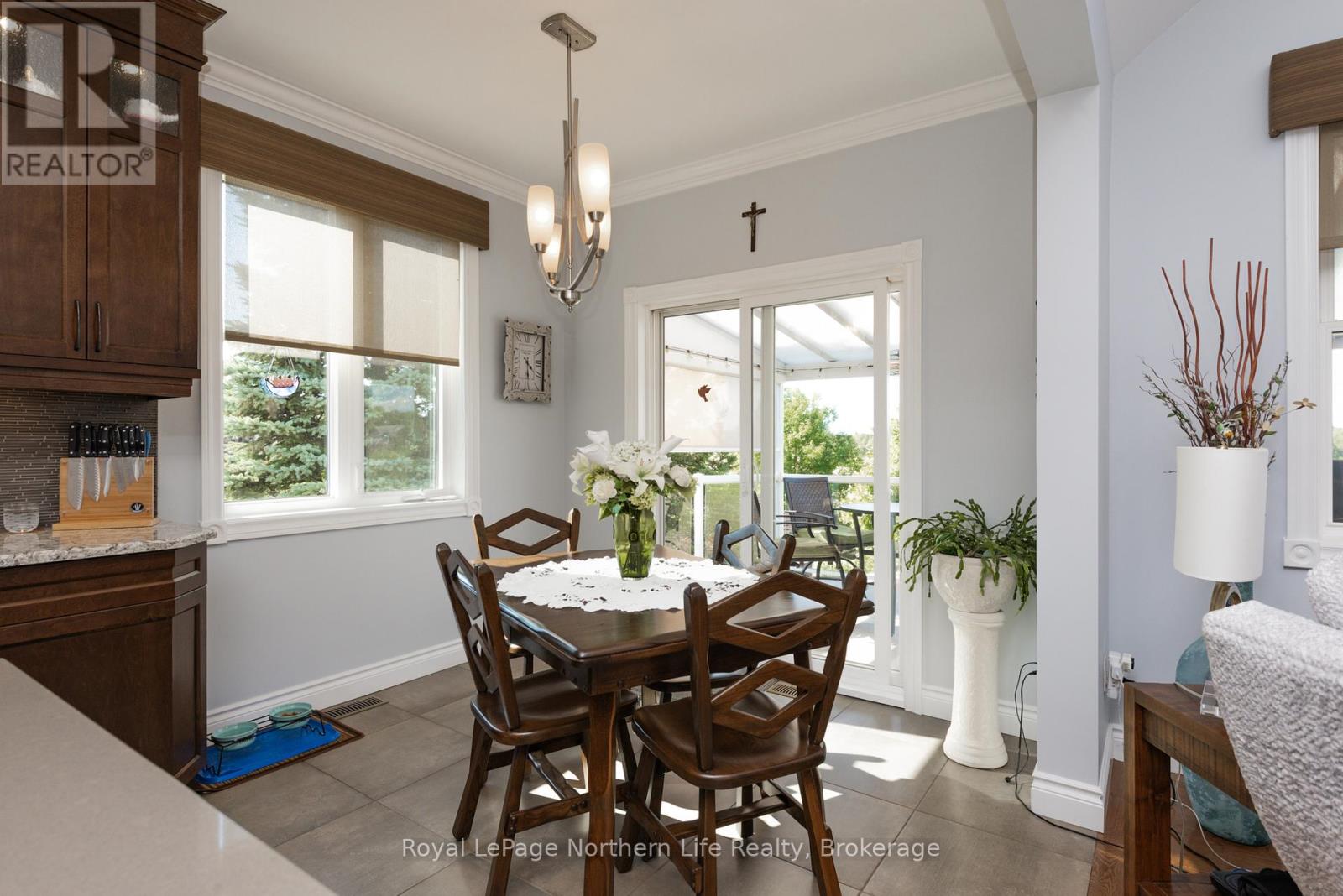 119 Osprey Crescent, Callander, Ontario  P0H 1H0 - Photo 10 - X12373233