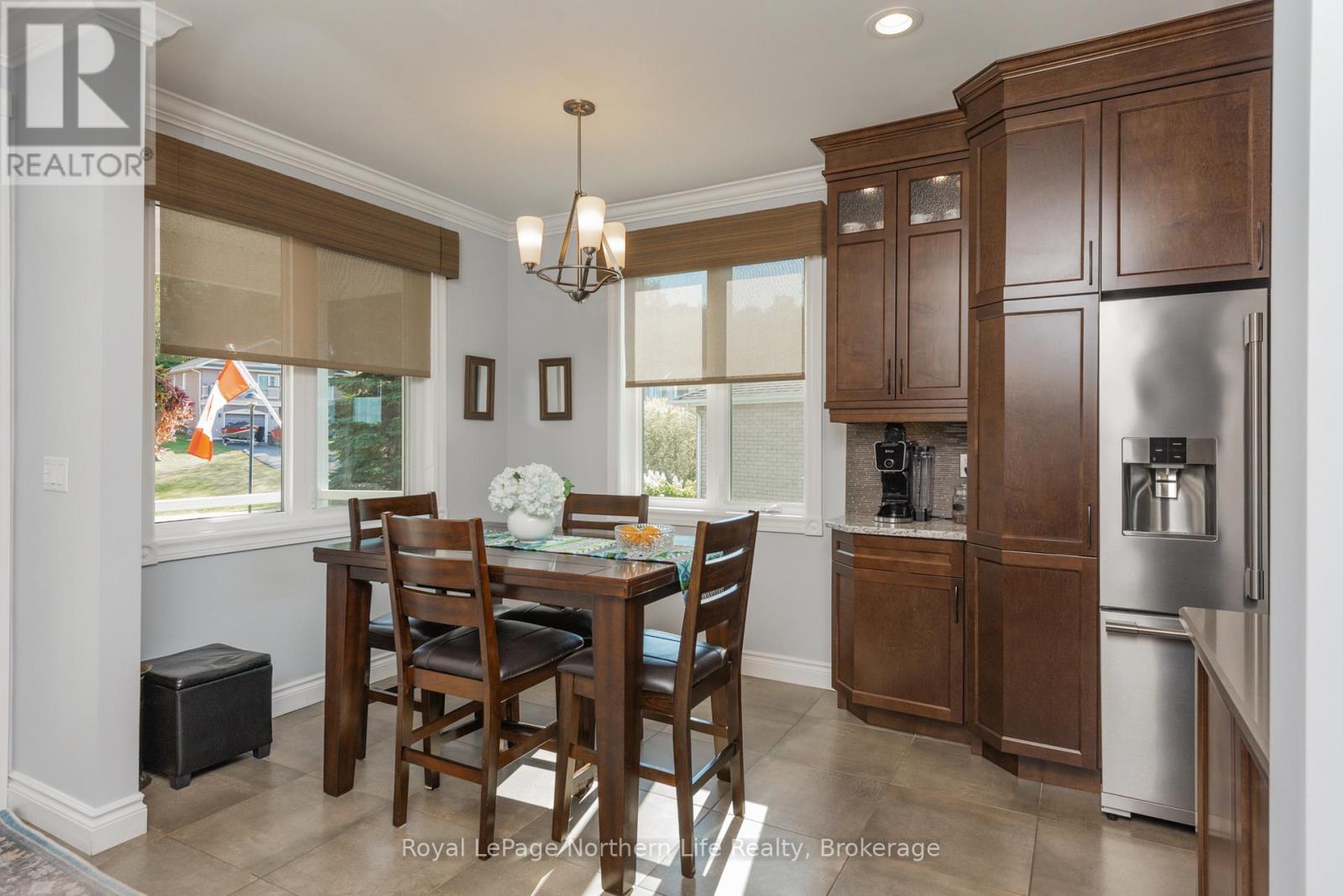 119 Osprey Crescent, Callander, Ontario  P0H 1H0 - Photo 4 - X12373233