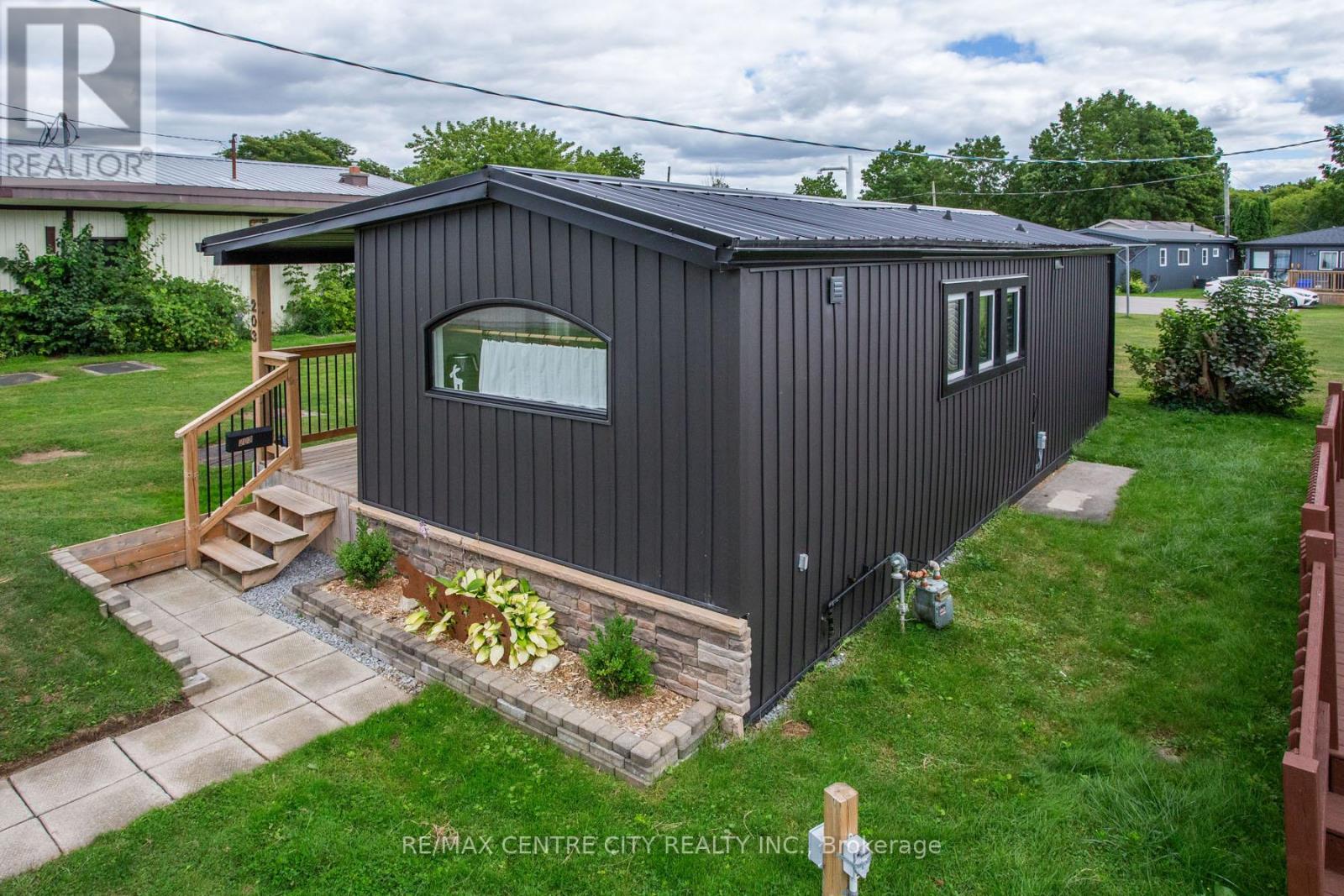 203 - 198 SPRINGBANK DRIVE, London South, Ontario