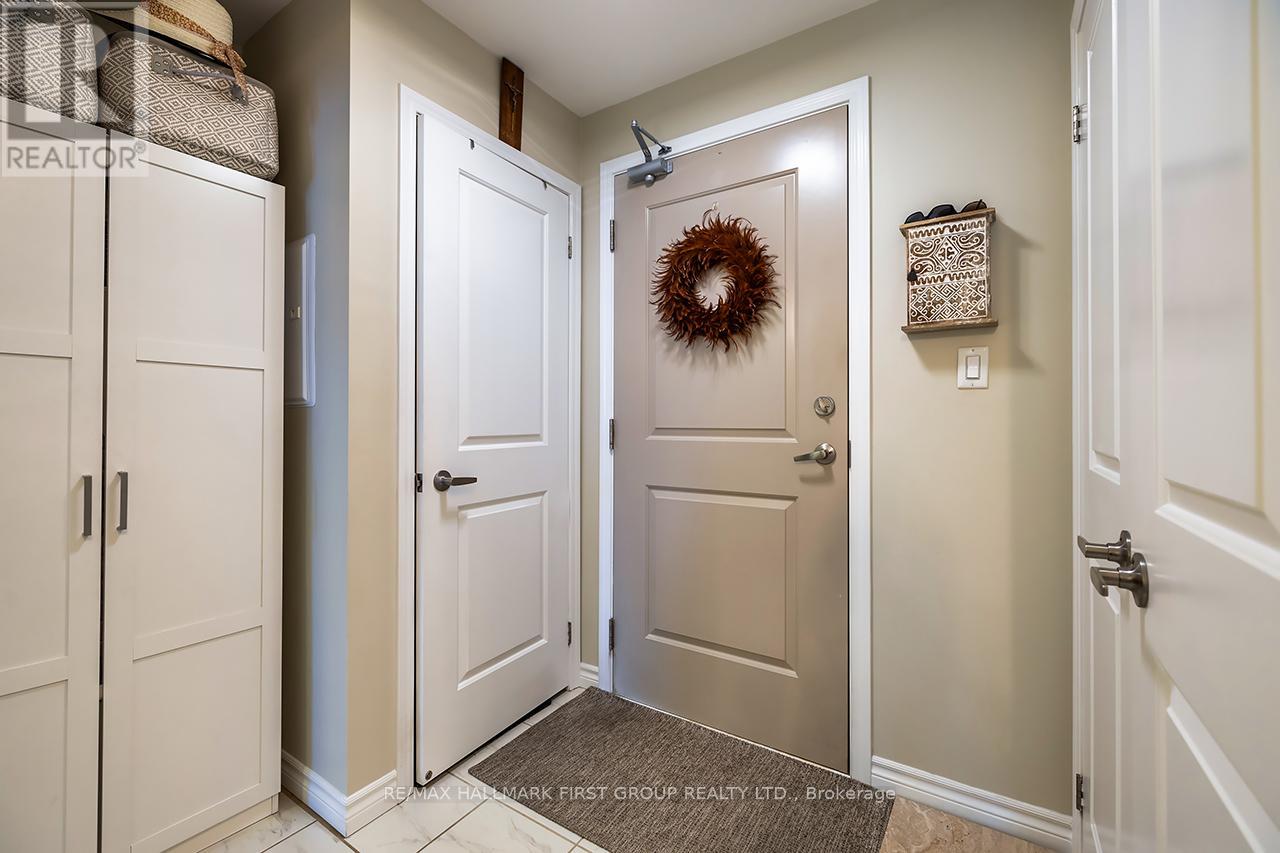 306 - 84 Aspen Springs Drive, Clarington, Ontario  L1C 0V3 - Photo 4 - E12373280