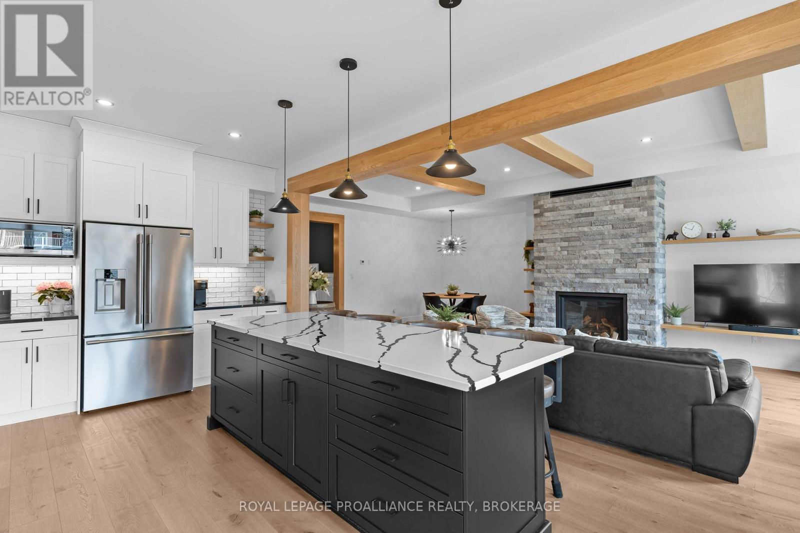 7 Crescent Drive, Kingston, Ontario  K7M 4J3 - Photo 20 - X12373253