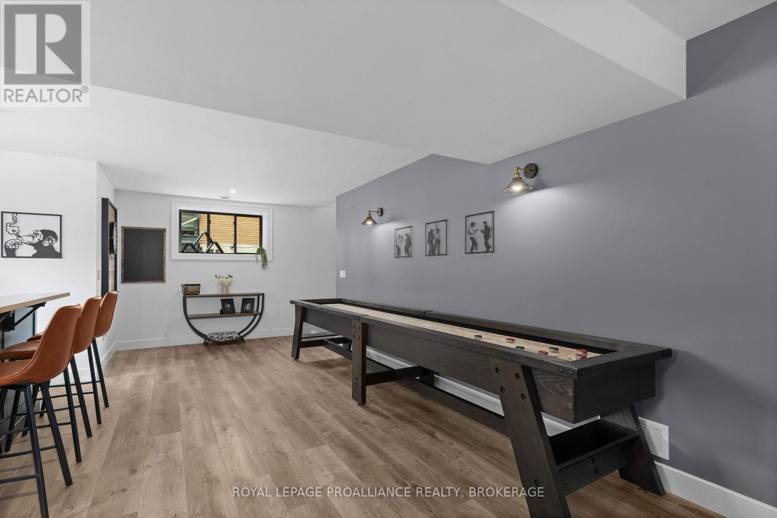 7 Crescent Drive, Kingston, Ontario  K7M 4J3 - Photo 31 - X12373253