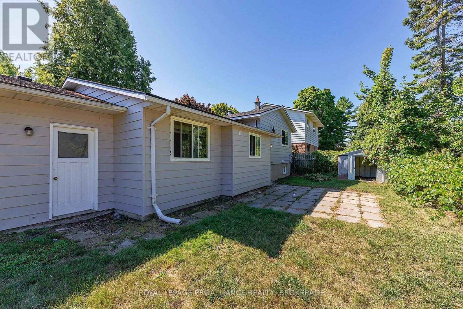 63 Old Oak Road, Kingston, Ontario  K7M 6X2 - Photo 10 - X12373295